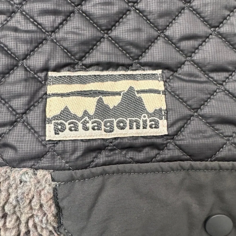Patagonia Mixed Media Quilted Sherpa Snap-T Pullover Jacket‎ Gray Black Womens S
